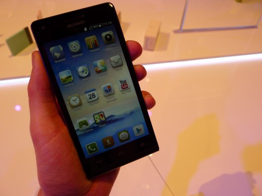 P1040953 520x390 Huawei unveils the Ascend G6, a skinny 4G enabled Android smartphone