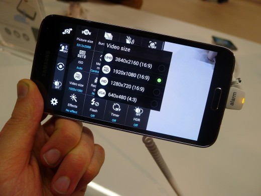 P10501011 520x390 Samsung Galaxy S5 hands on: Is the fingerprint scanner and heart rate monitor just a gimmick?