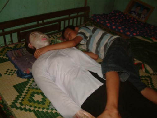 vietnamwife2.jpg Man Slept Next To Dead Wife for 5 Years picture