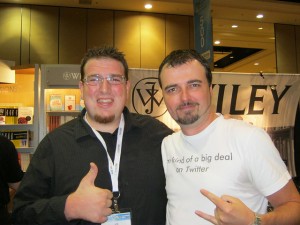 Joe on the left. @Unmarketing on the right.