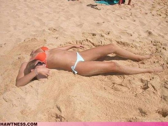 headless beach babe.
