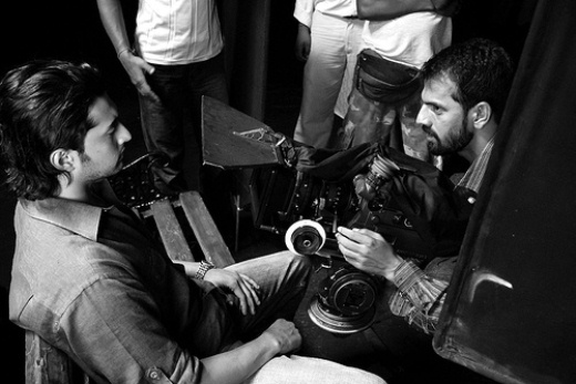Bollywood filmmakers consider moving online to curb piracy