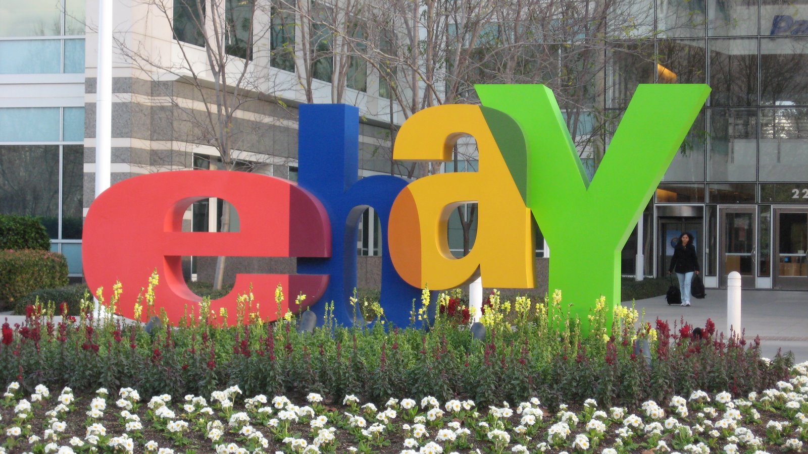 eBay To Allow 50 Free Listings Per Month