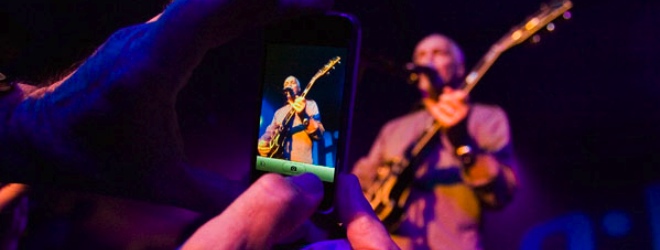 KinKast: An iPhone app for sharing, trimming and storing videos