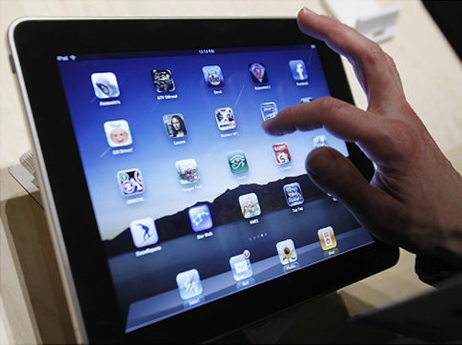 Why didn’t Apple put a better display in the iPad 2? Blame the apps