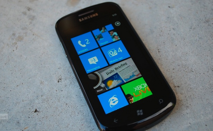 Microsoft explains why users must wait for official WP7 updates
