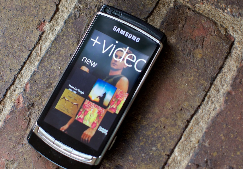 Telstra WP7 users finally go NoDo as Venue Pro owners nab security update