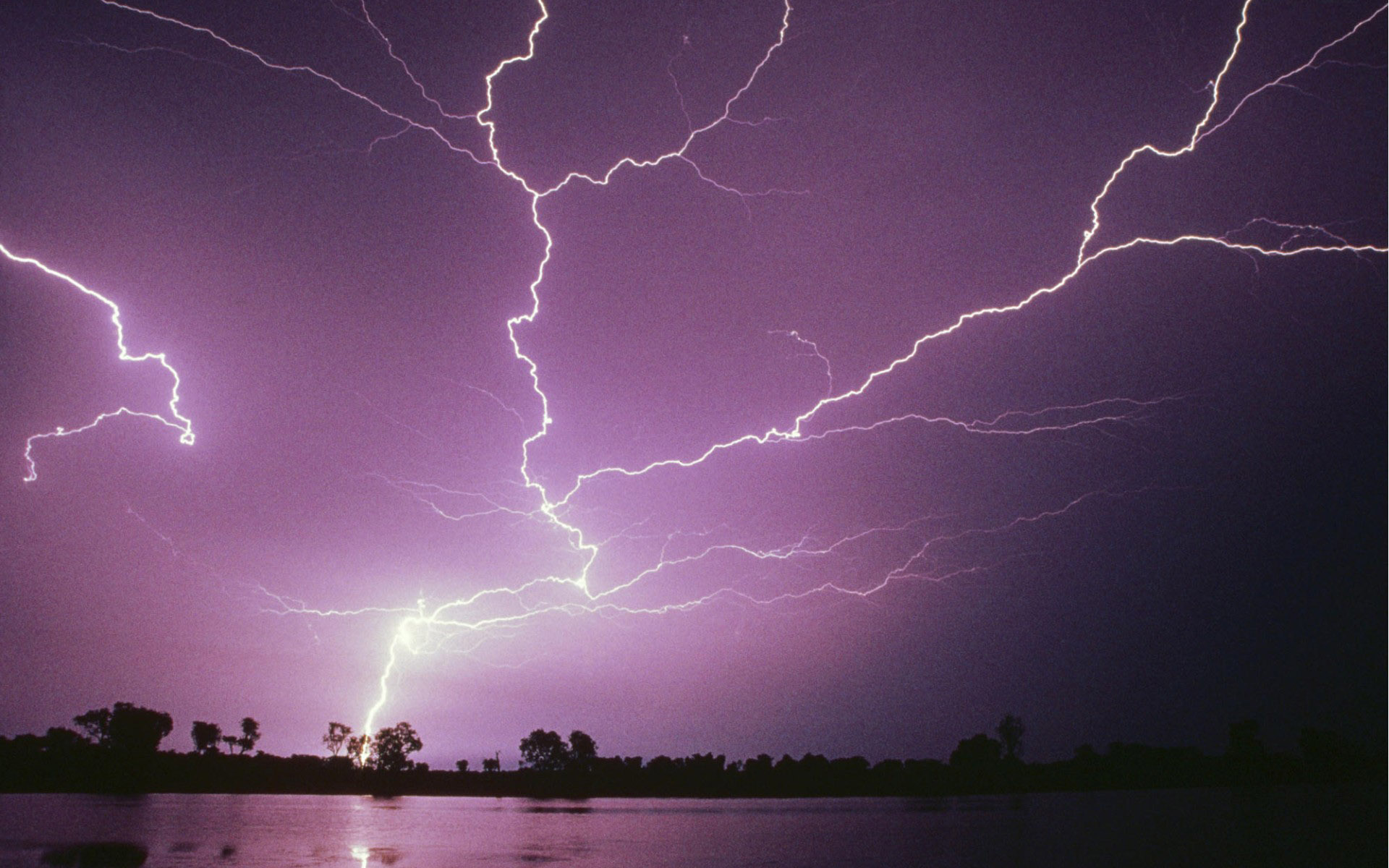 Twitter: The perfect storm for journalists?