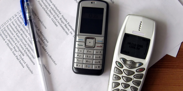 Gadget Etiquette: A Time & Place for Your Phone