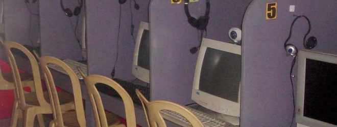 Omani authorities force Internet-cafe owners to share their users’ data