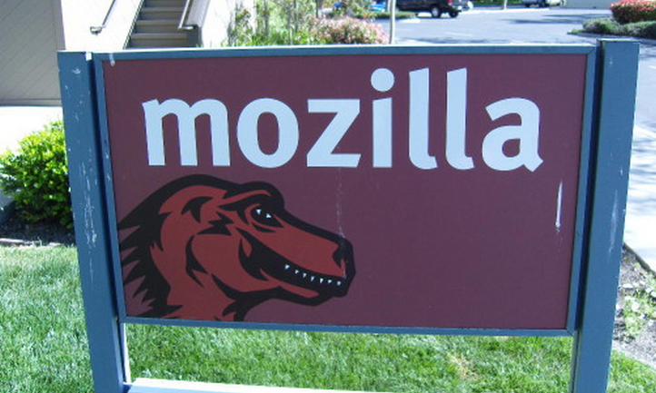 Microsoft sends Mozilla tiny cupcake to celebrate ‘small’ Firefox release