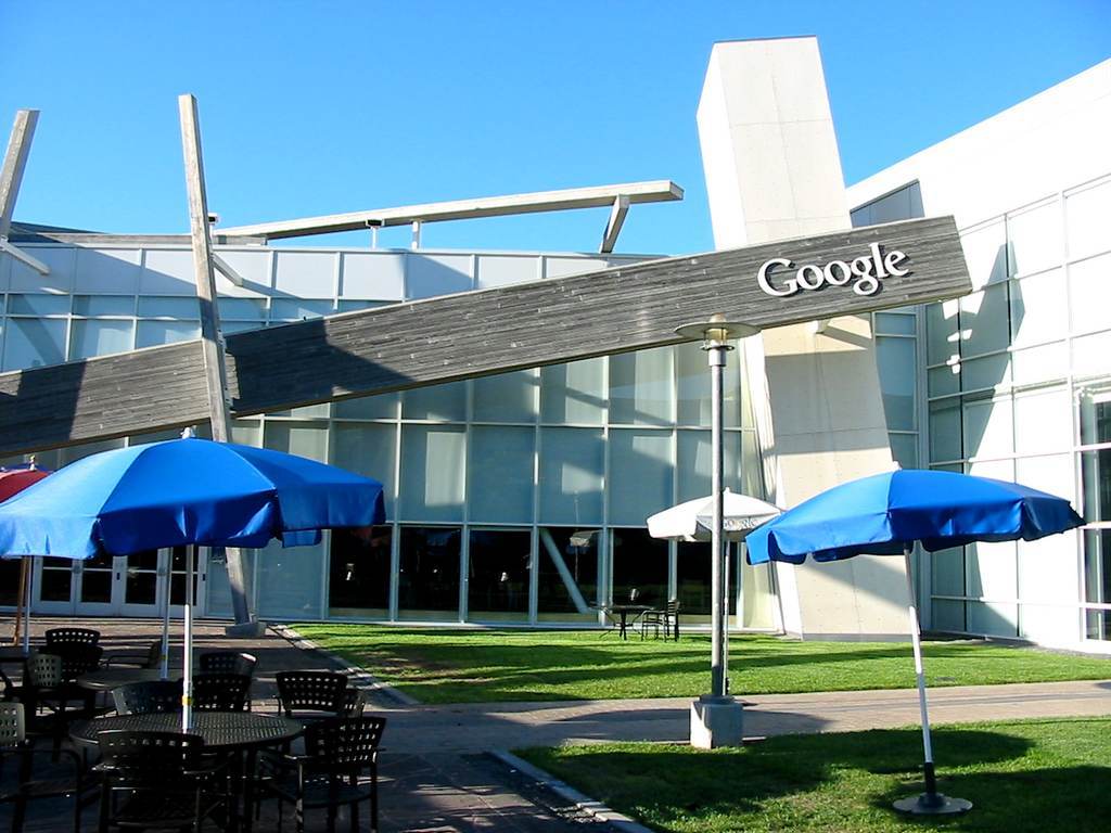 Google Reader’s new look and forced Google+ sharing are now live