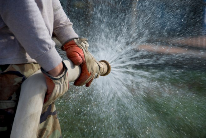 Mass Relevance gets Twitter Firehose access, can re-syndicate 1.5 bn tweets weekly