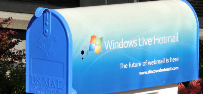 What’s driving Hotmail’s massive mobile adoption? The iPhone