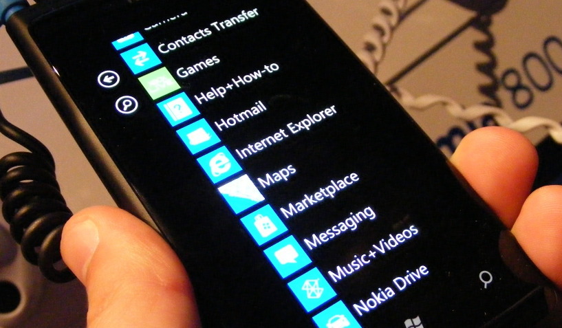 Microsoft promises “rolling thunder” marketing for new WP7 hardware