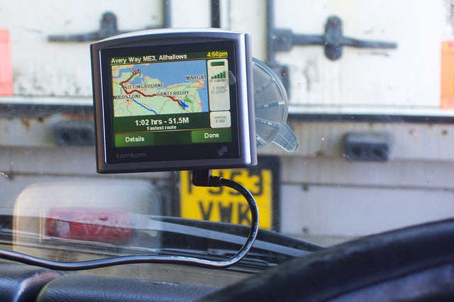 TomTom users share 5 trillion pieces of traffic data, map every road 3,000 times