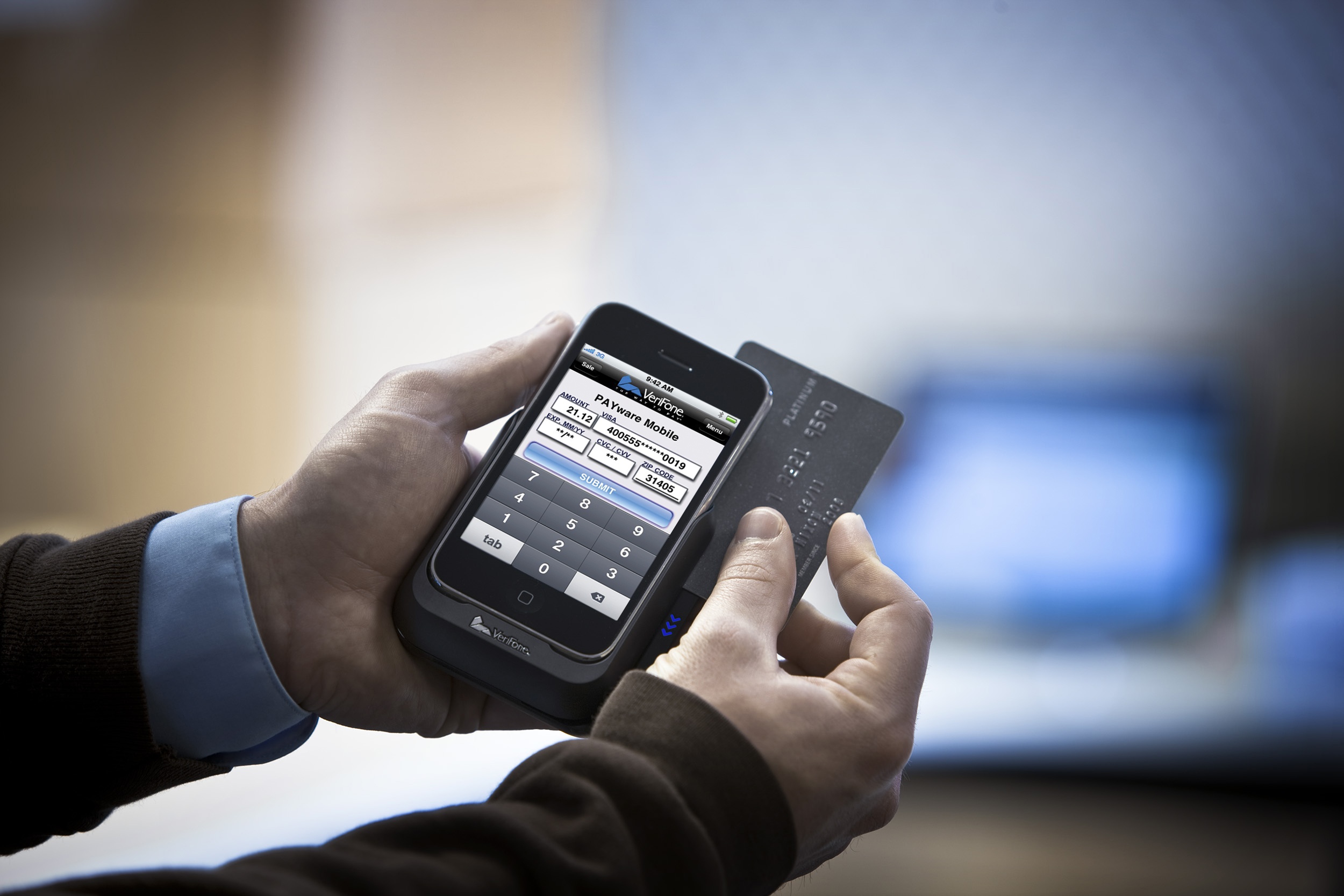 PayPal’s final Cyber Monday numbers: 4x shoppers sent 552% more mobile payments