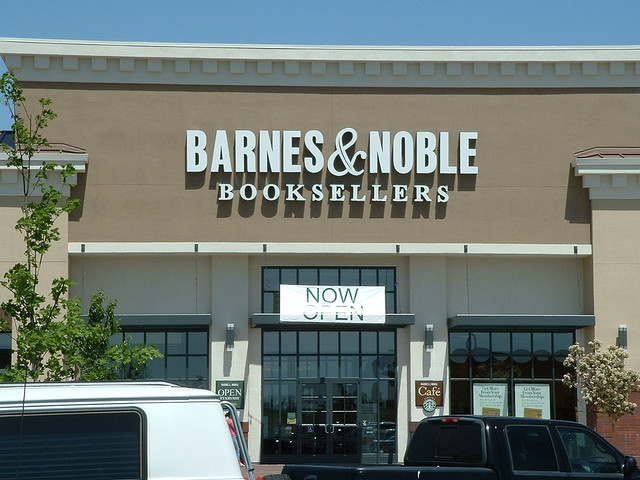 Barnes Noble Launches Nook Tablet To Compete With Kindle Fire