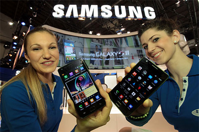 Going Android: Leaving the iPhone 4 behind, and learning the Samsung Galaxy SII