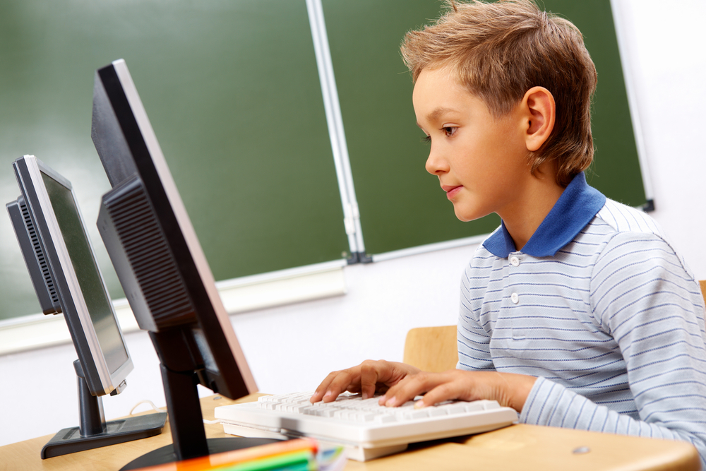 Squad: a collaborative code editor that can be used in the classroom