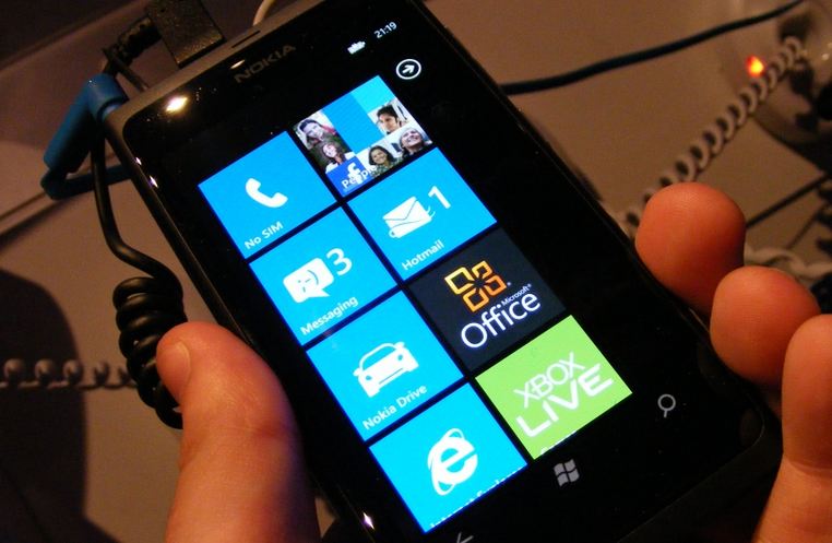 Nokia to hold event at CES, likely to launch the Lumia line the US