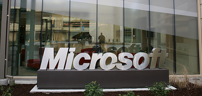 Microsoft releases Lync for iOS