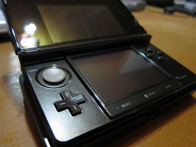 Forget the App Store, Nintendo should build a phone