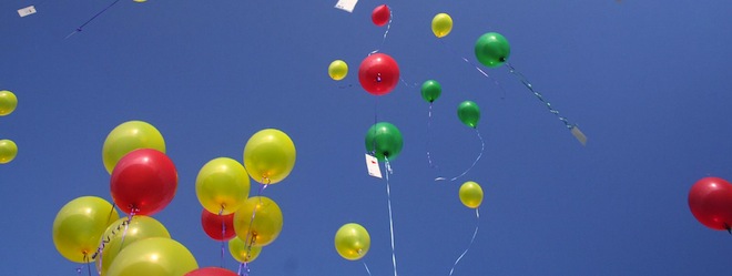 HP is sending your Twitter wishes for 2012 into the air on floating balloons