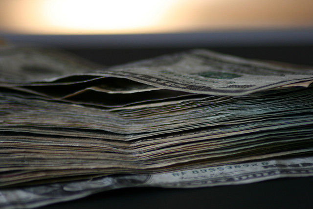 Facebook reportedly to opt for a $5B IPO tomorrow rather than expected $10B