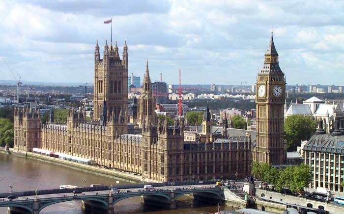 UK government reportedly caves in to Microsoft on open standards IT policy