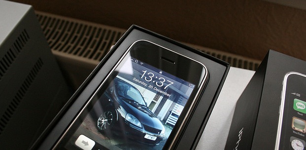 The untethered Absinthe jailbreak for iPhone 4S and iPad 2 is now available