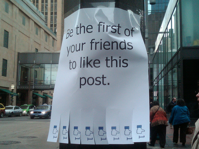 Facebook updates its Comments Box for smoother mobile commenting