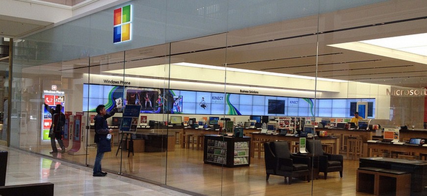 Microsoft plans to bring its retail experience to Canada