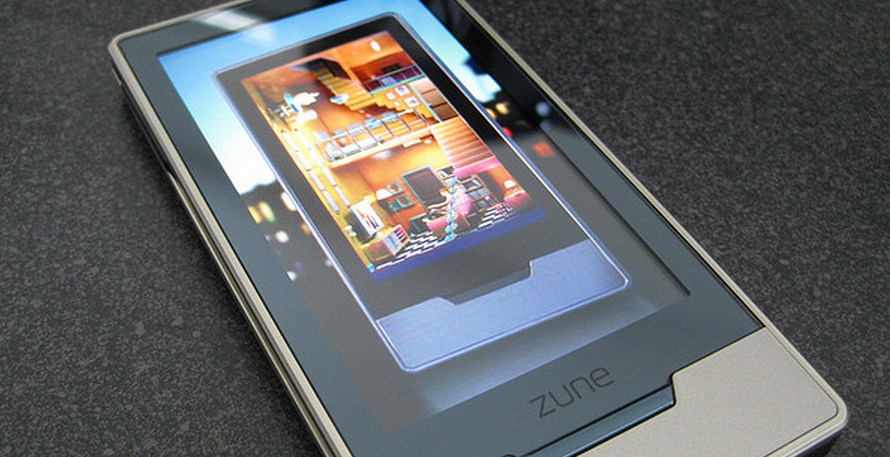 Microsoft in early talks to build new music service; Zune seen crying in corner