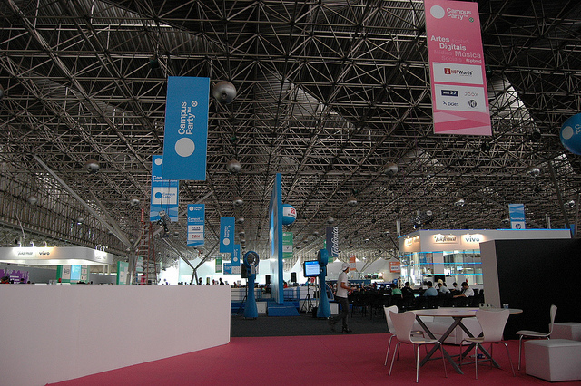 Crossfy wants to cross the bridge between print and digital media
