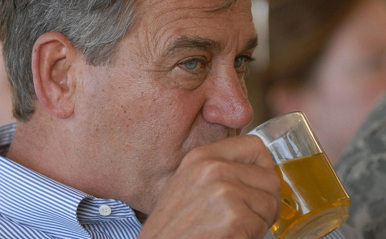 Facebook snags former Boehner aide to boost Congressional lobbying