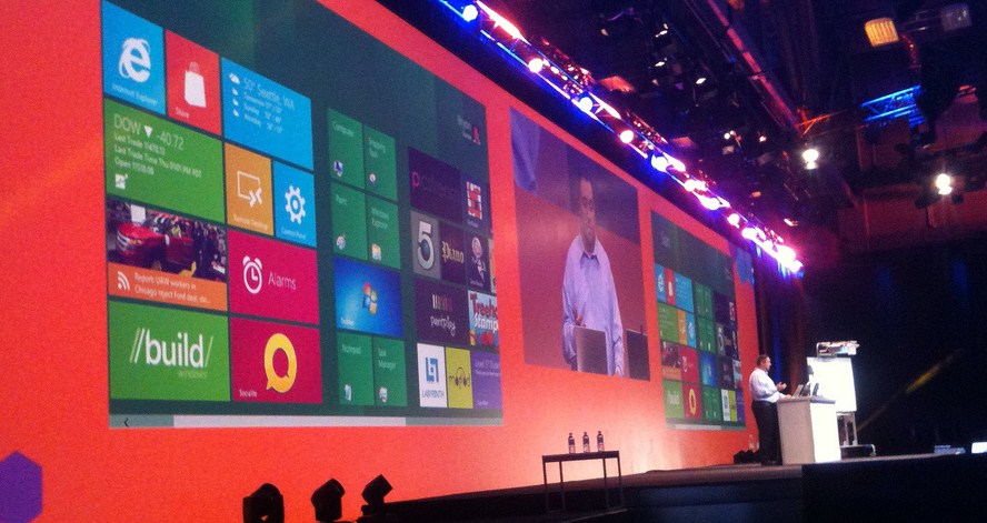 Microsoft brings Windows Phone development to Windows 8