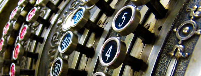 While major retailers shutter F-commerce stores, report shows 15% additional revenue for SMBs