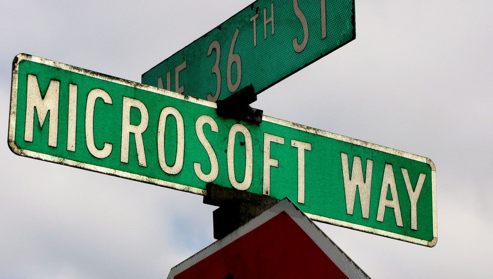 This Week in Microsoft: SkyDrive, Bing, and Windows 8