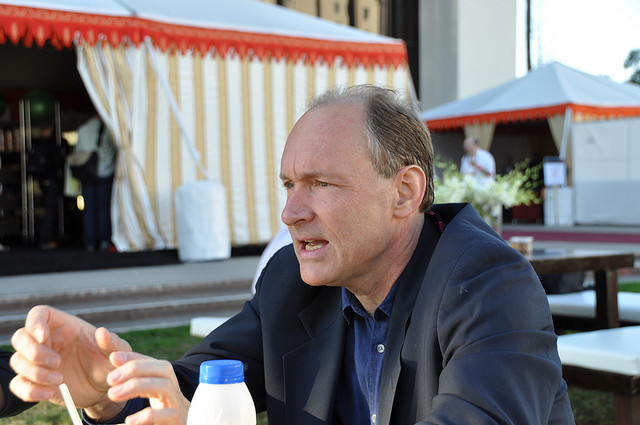 Tim Berners-Lee tells UK that its latest snooping bill is “destruction of human rights”
