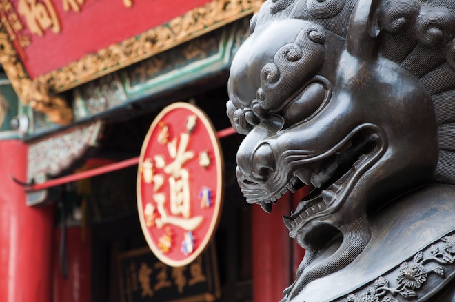 In executive reshuffle, Microsoft replaces CEO and COO for the Greater China Region