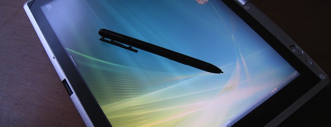 Egyptian government inks deal to provide 10,000 tablet PCs to university students