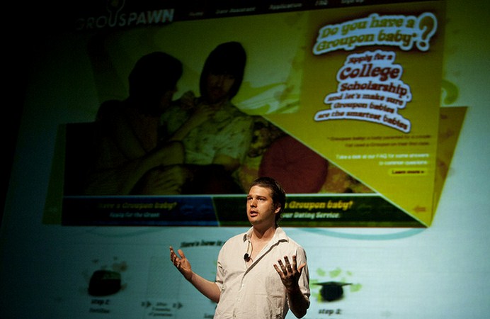 Groupon reports Q1 earnings: Revenues of $559.3 million – Shares soar in after hours trading
