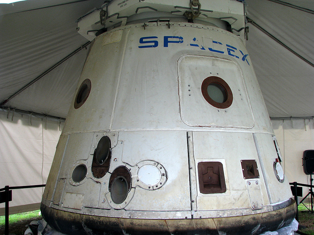 Watch Elon Musk talk about SpaceX over 8 years before the Dragon docked with the Space Station