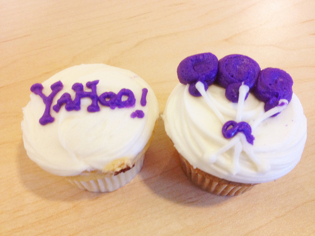 Yahoo! launches Axis, a combined search and browsing product