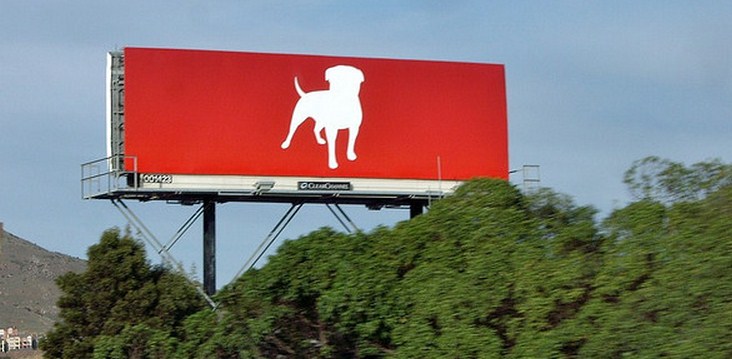 Zynga hires lobbyists to push its message on Capitol Hill