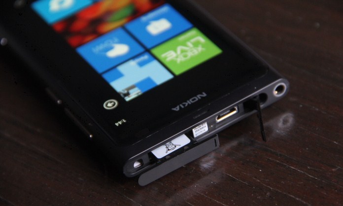 Microsoft to build a Windows Phone handset? No, that’s not very likely, Mr. Analyst