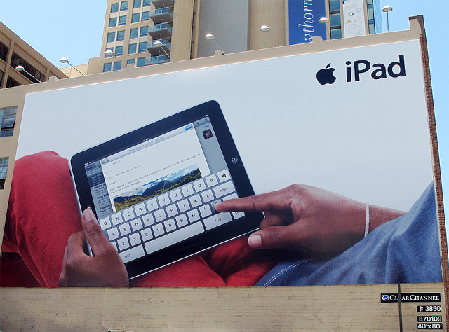 SlideWriter is finally available for iPad, so get ready to change the way you type