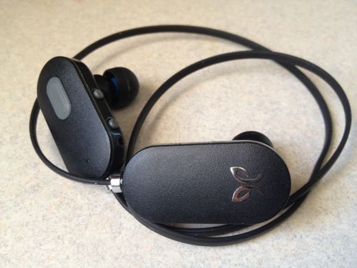Hey runners – Here’s a set of Bluetooth headphones you’ll actually want to use
