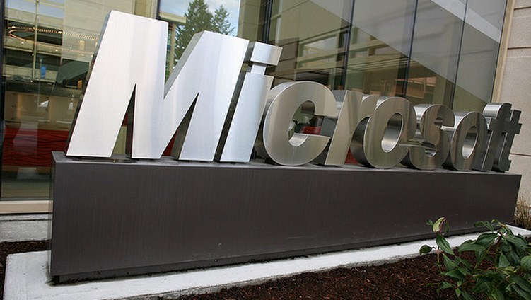 This week at Microsoft: Surface’s pricing, Windows 8, and Flight’s crash